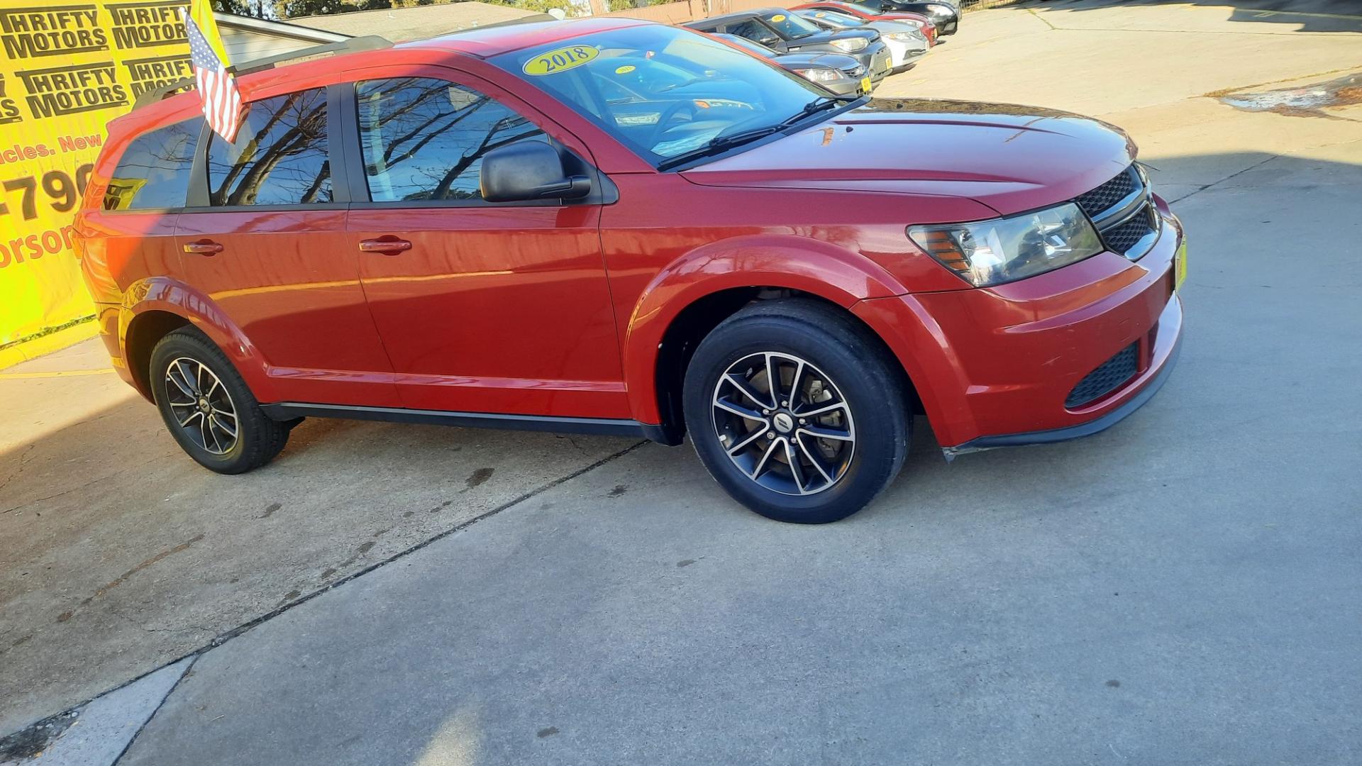 2018 Dodge Journey SE (3C4PDCAB1JT) with an 2.4L L4 DOHC 16V engine, 4A transmission, located at 16710 Clay Rd., Houston, TX, 77084, (281) 859-7900, 29.834864, -95.656166 - Photo#1